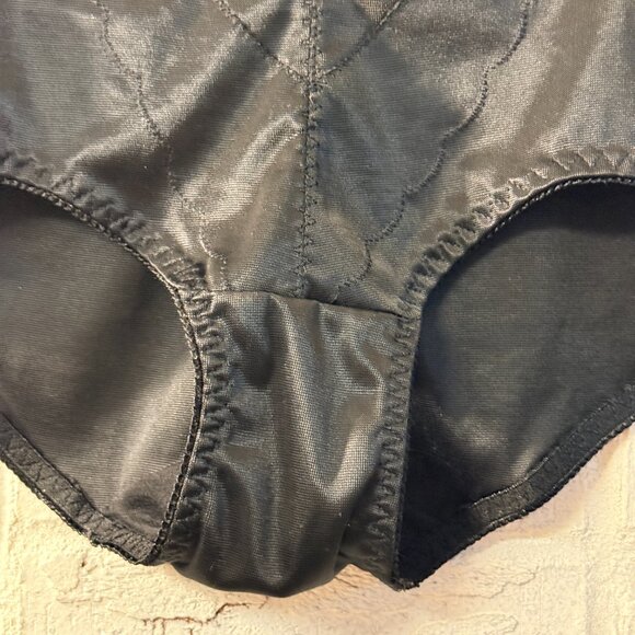 Vintage Black High-Waist Shapewear Briefs | No Tag | Retro Smoothing Girdle - Picture 3 of 8